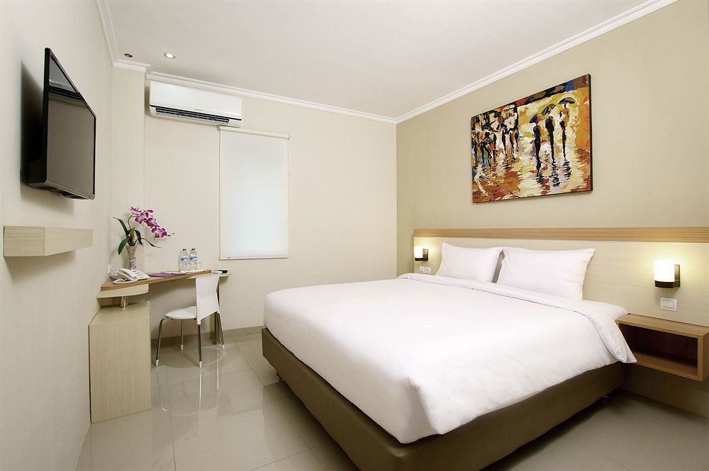 Laxston Hotel Yogyakarta Extérieur photo